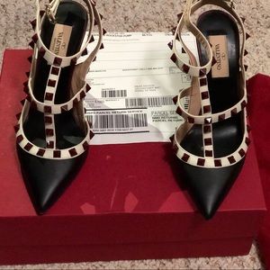 Valentino Black and burgundy rockstar stud pumps